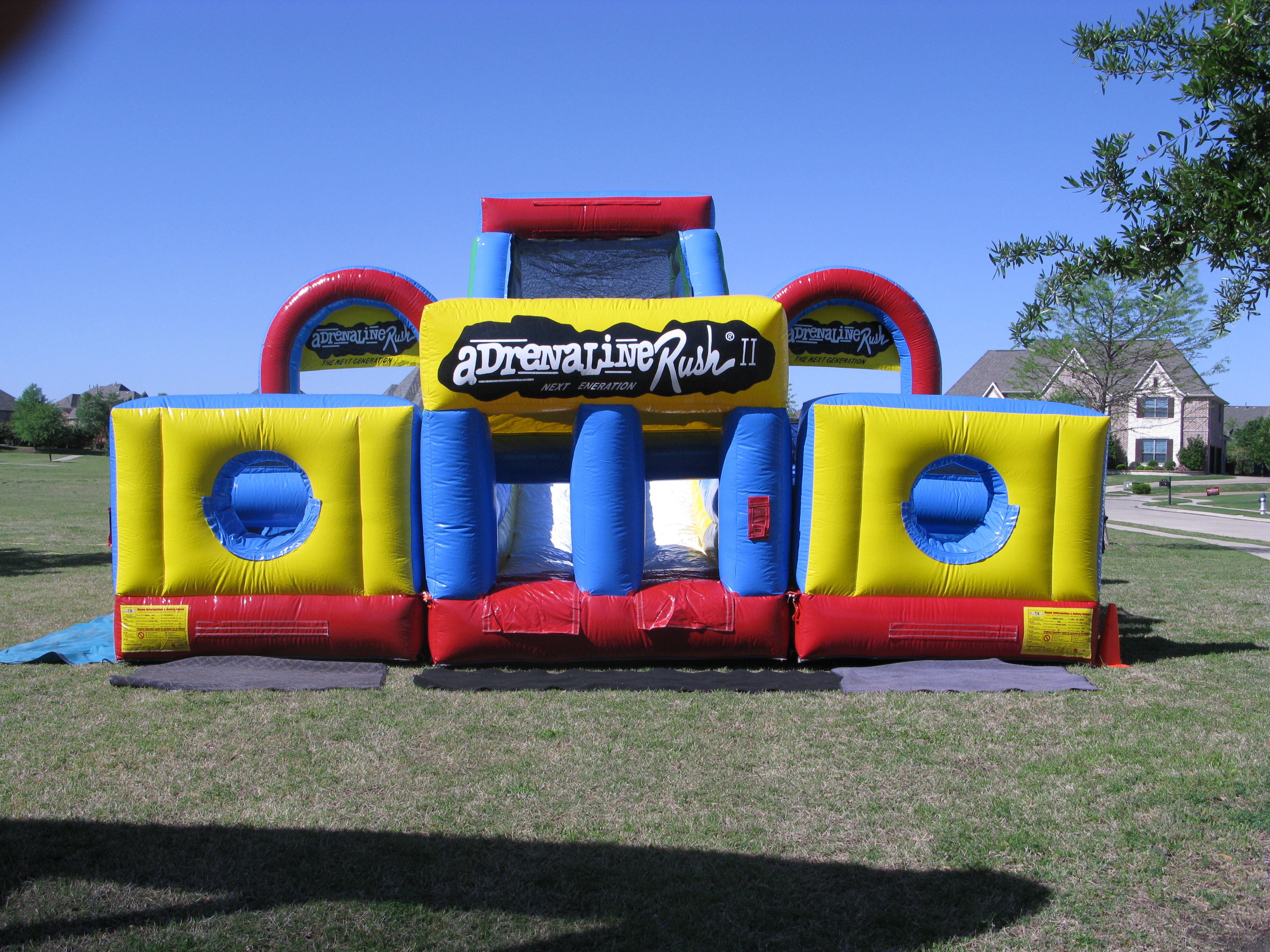 Obstacle course rentals in Dallas TX, bounce house obstacle course